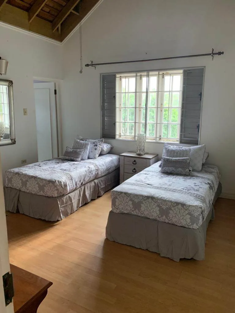Villa Vista bedroom